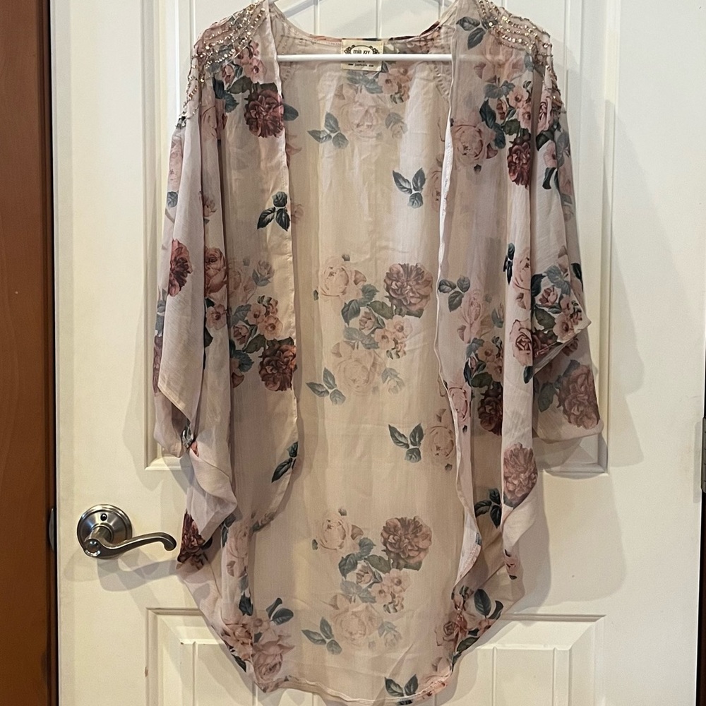 Gorgeous Joyfolie Mia Joy Duster with Beaded Shoulders - XS/S